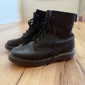 Dr. Martens 1460 vintage Made in England lace up boot